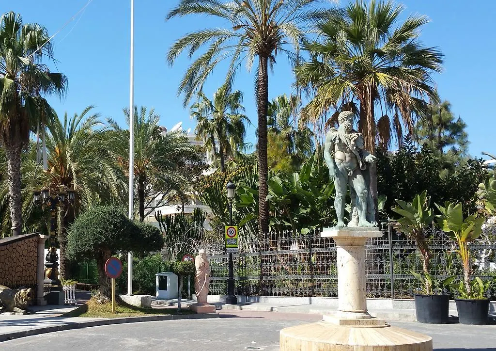 **** Lejlighedshotel Park Plaza Suites Apartamentos Marbella Spanien