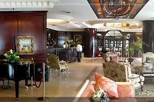 Park Plaza Suites Apartamentos Marbella