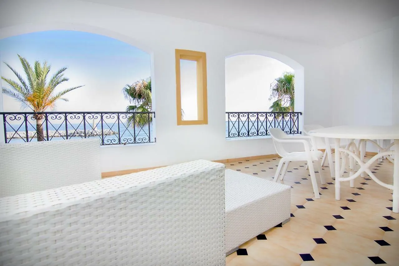 Park Plaza Suites Apartamentos 마르베야